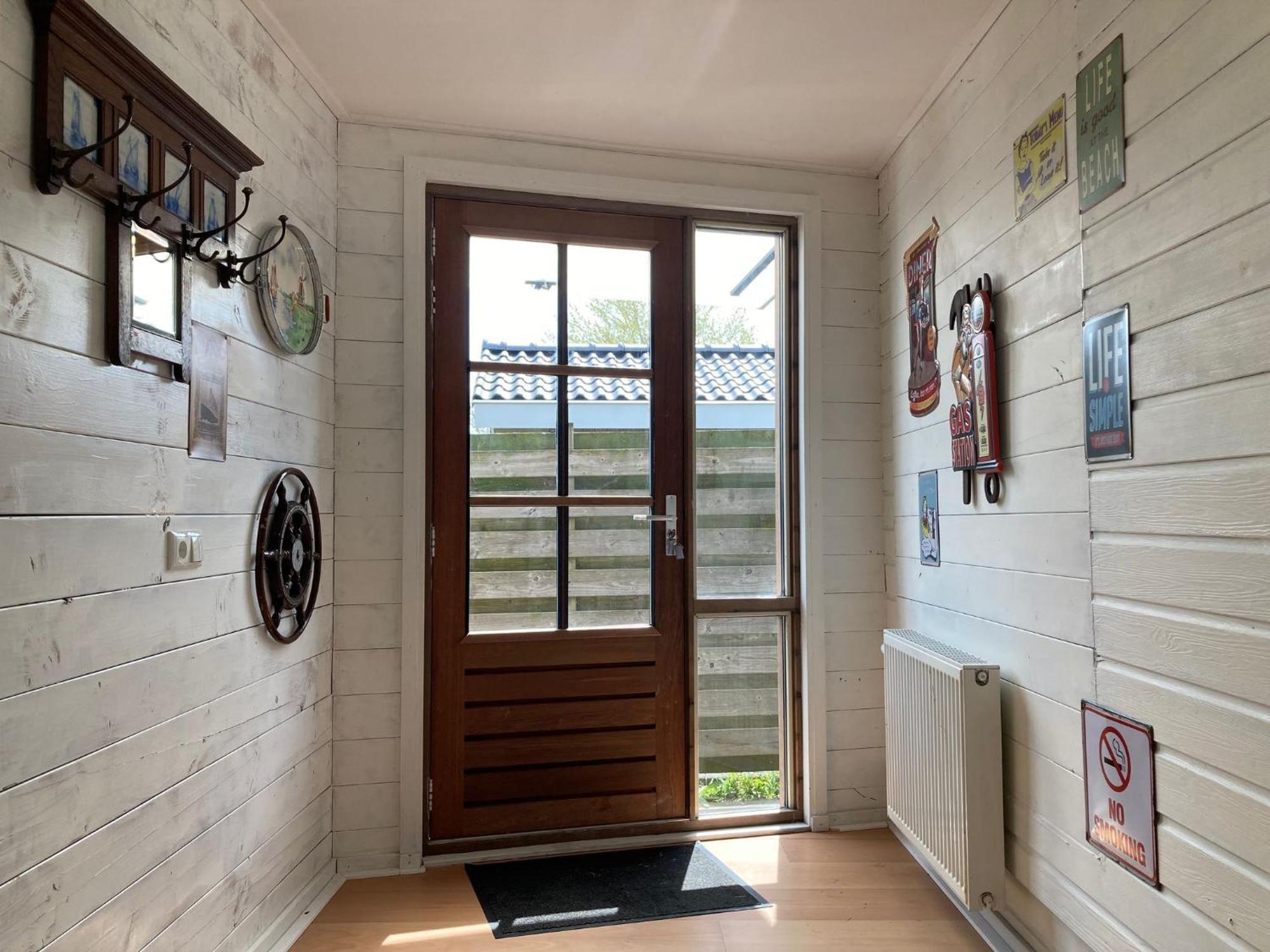 Lakeview 6 Pers Holiday Home Aurora With Fenced Garden, Whirlpool And Sauna Anjum Esterno foto